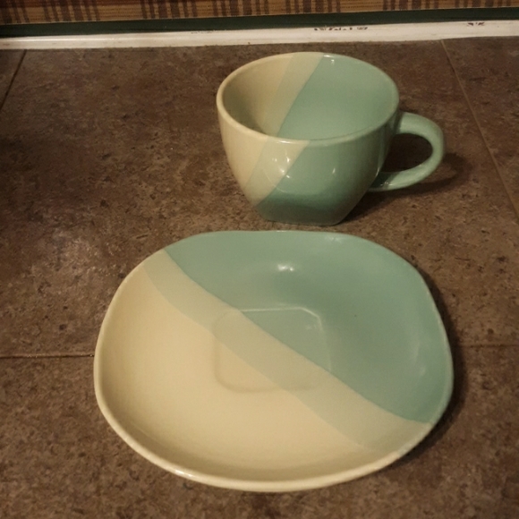 Sky Canyon cup & saucer - Picture 3 of 6